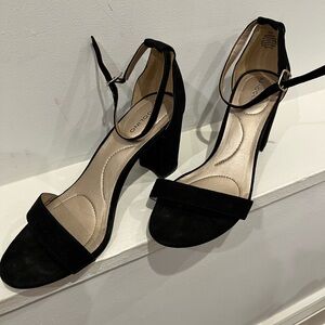 Bandolino Armory block heel dress sandals